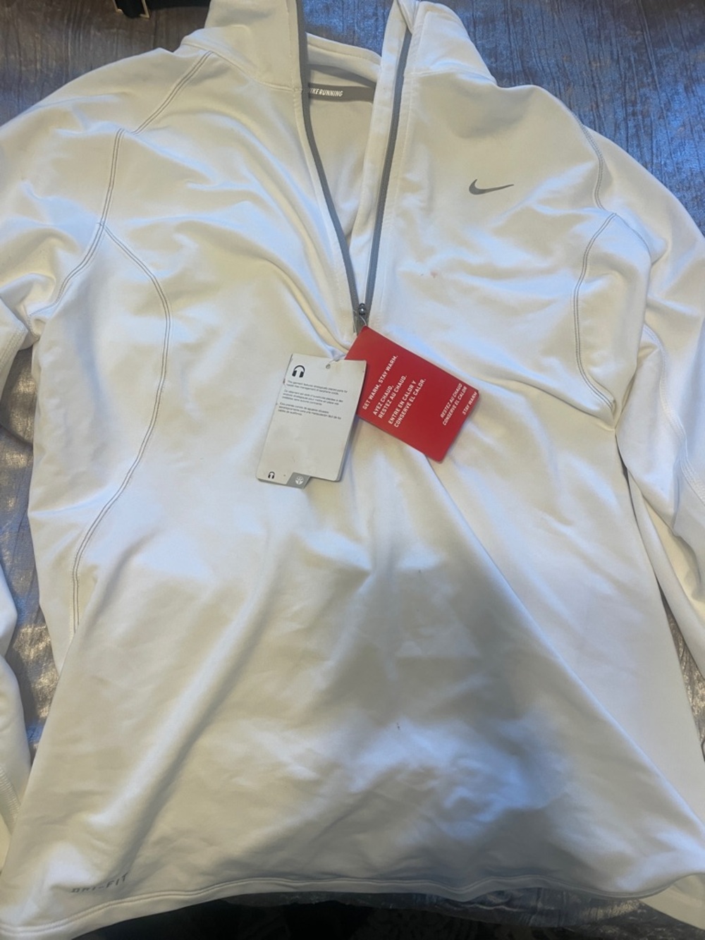 Dry fit Nike white jacket